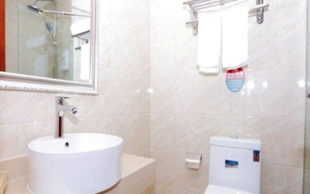 GreenTree Inn Nanjing qixia district maqun street traffic technician college shell hotel
