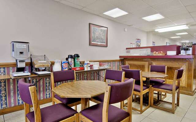 Days Inn by Wyndham Lincolnton