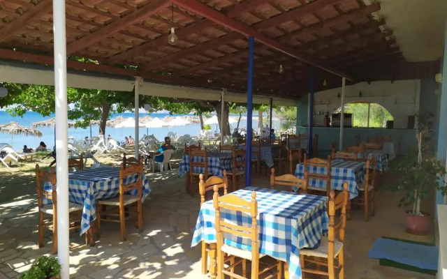 Makinia Beach