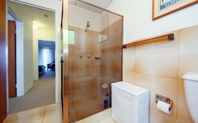 Victory Court, 6/3-7 Columbia Close 'Pelican Shores'