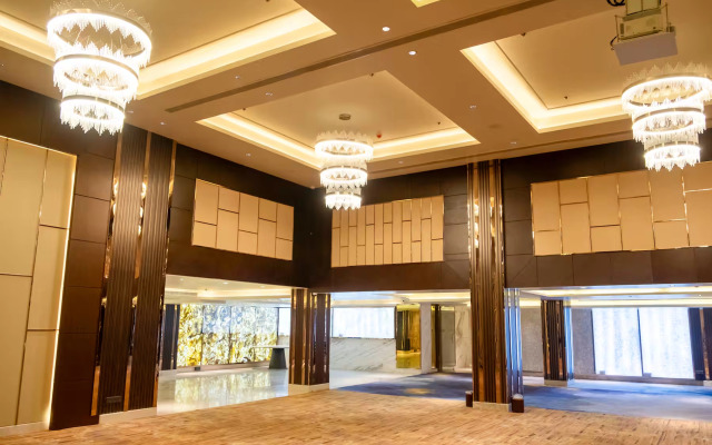 Ramada by Wyndham Cox's Bazar Kolatoli Beach