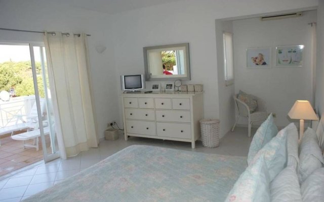 Villa Vale Do Lobo 186 4 Bedroom villa WiFi and Air conditioning Great for families