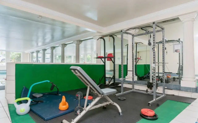 Stunning 2 bed near Haymarket with pool