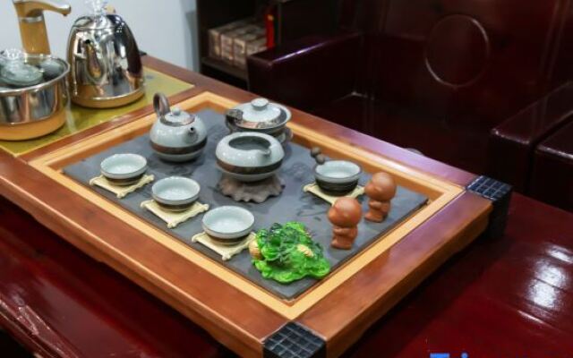 Zixuan Pavilion Riverside Inn