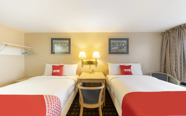 OYO Hotel Starlite Seneca Falls