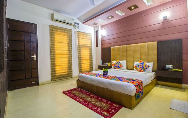 FabHotel Moon Hospitality DLF Phase 3