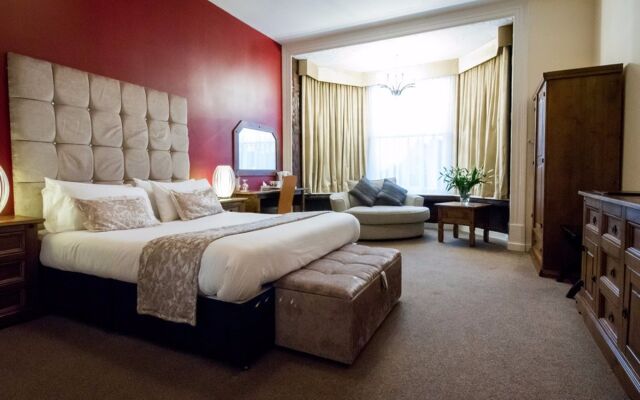 The Pearl Hotel