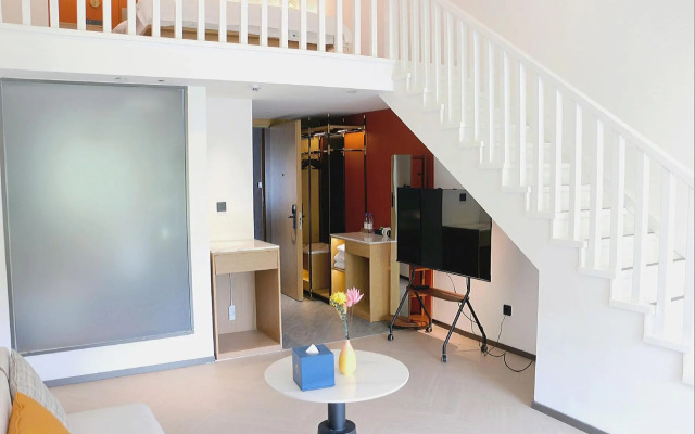 Yixing Eastluus Hotel