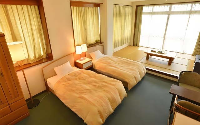 Hotel Garden Hills – Guest Rooms – Kumejima