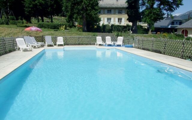 Logis Hotel du Val dAure