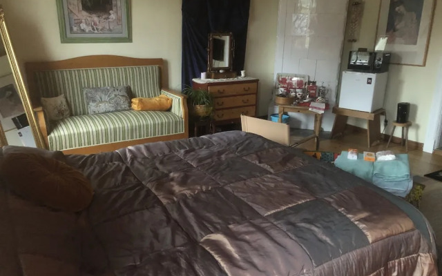 Captivating 1-bed Studio