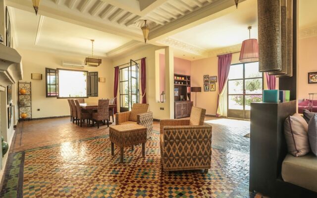 Villa Abalya 22