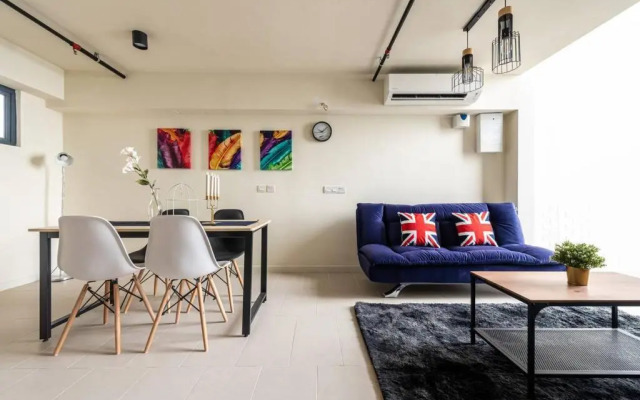 Personal Industrial 3- 4 PAX Loft Duplex