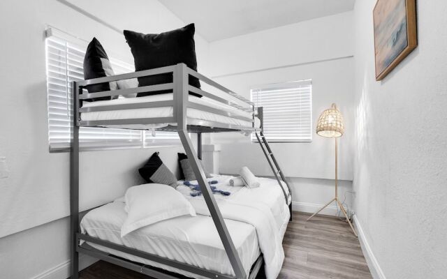 Modern & Cozy 5BD House in Buenavista