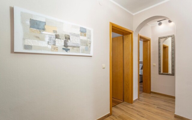 Awesome Home in Lakmartin With Wifi and 3 Bedrooms