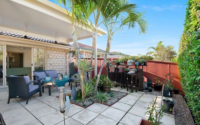 Central Redcliffe Holiday House