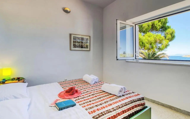 Summer Villa in Porto Rafti