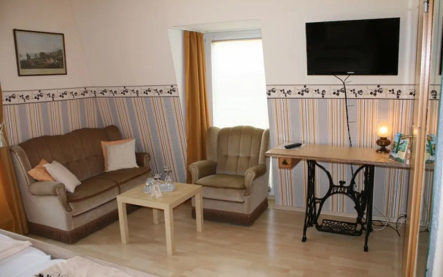 Ferienwohnungen & Gästezimmer Kachel