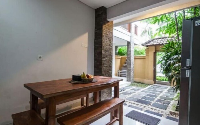 SMV - garden - 7-BR · 7BR Garden Villa Walk to Beach and Shops Legian – Guest Rooms – Kuta