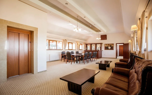 Q Resort and Spa Sacele	