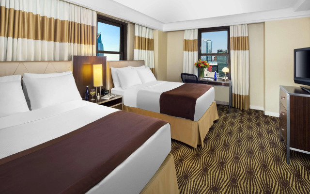 Отель The New Yorker Hotel by Lotte Hotel