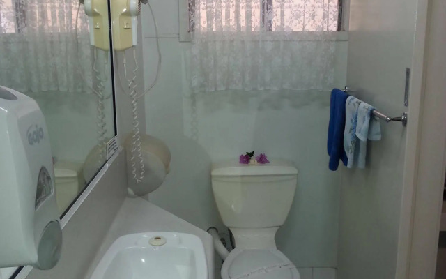 Golden Fountain Motel