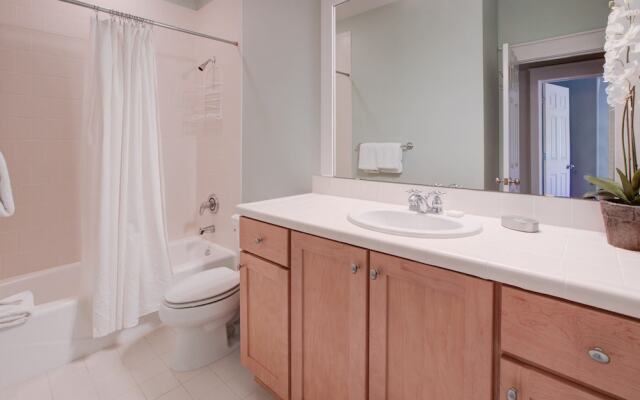 Magnolia Bay 8585