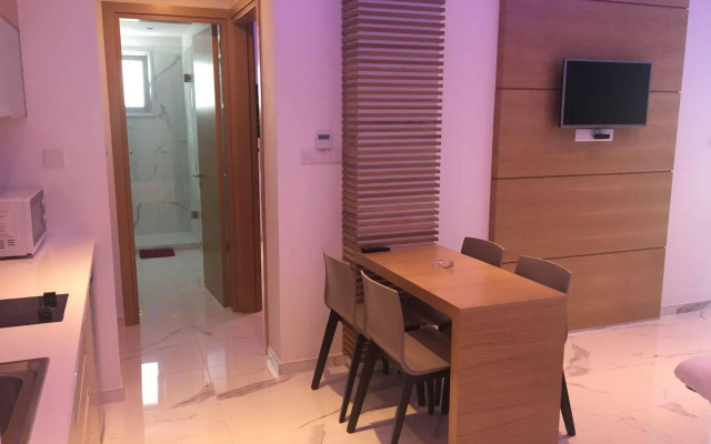 Vrachia Beach Hotel & Suites - Adults only