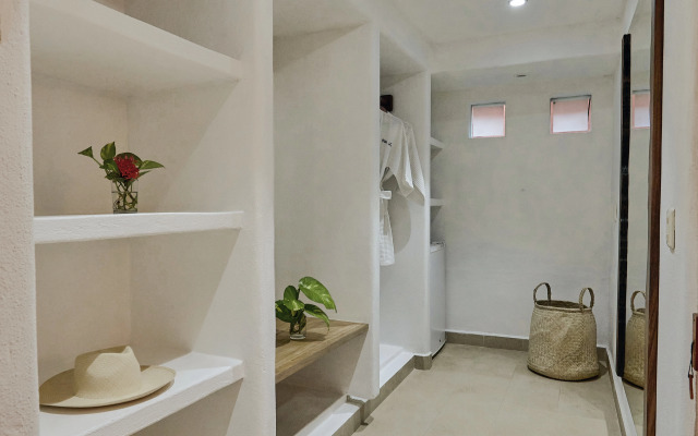 La Villa Luz Adults Only