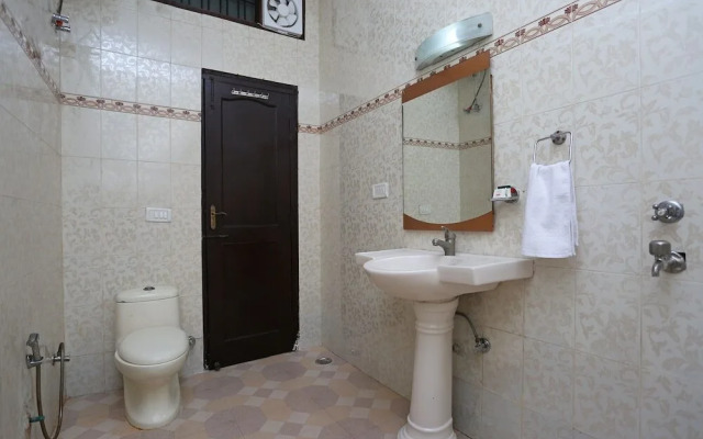 Homeystay Comfort By OYO Rooms