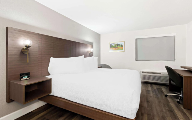 Surestay By Best Western Groves