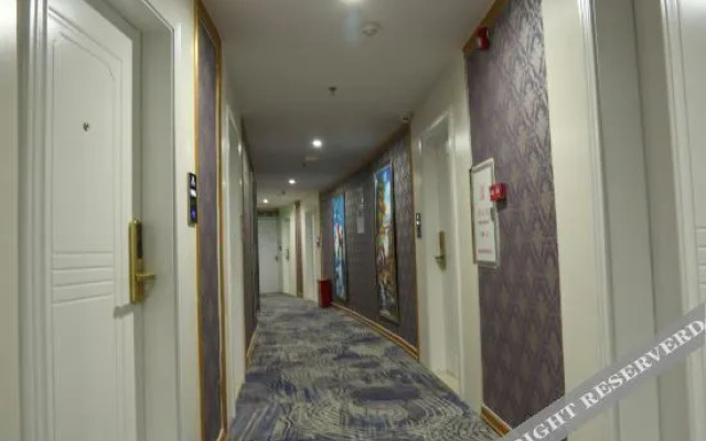 Yuefeng Hotel (Yangjiang Bus Terminal, Wal-Mart)