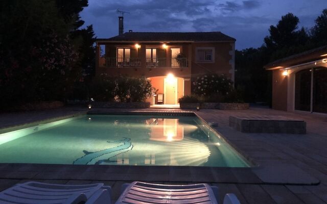 Gîte - Au Soleil Ocre Avignon