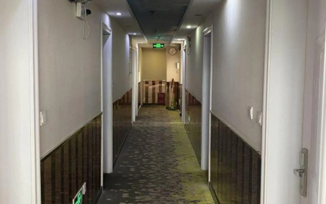 Sisi Hotel (Shanghai Liantangzhen Branch)