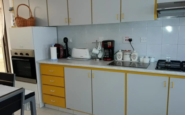 Shared Top 1St Floor Villa