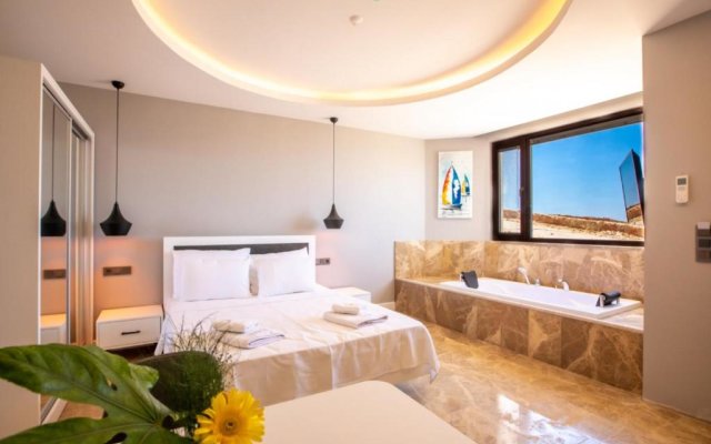 Luxury Flat With Jacuzzi in Kas Antalya