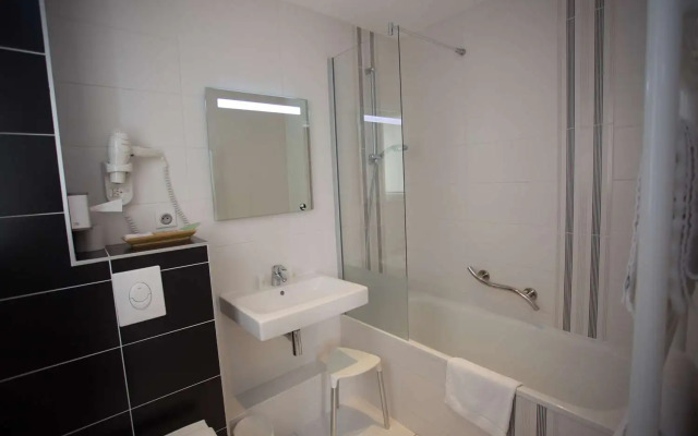 Best Western Hôtel Le Roof