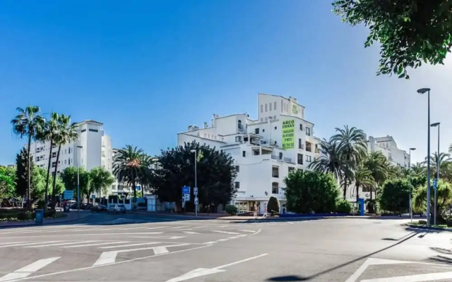 Beautiful 2 Bedrooms Apartment In Puerto Banus