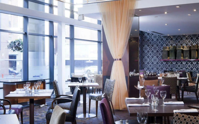 Clayton Hotel Belfast City