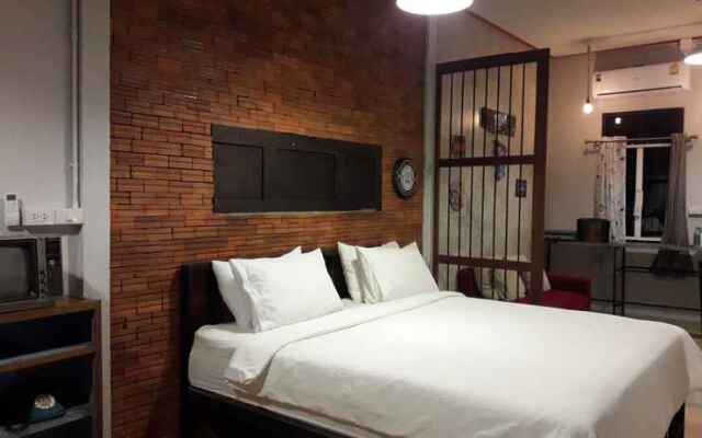 Baan Hotelier Resort