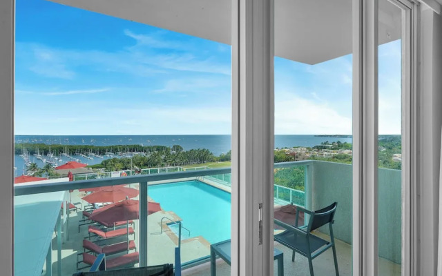 Tropical Paradise - Spacious 3-Bedroom