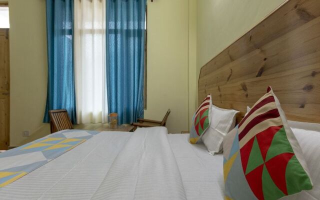 OYO 17400 Home River View Stay 18 Mile