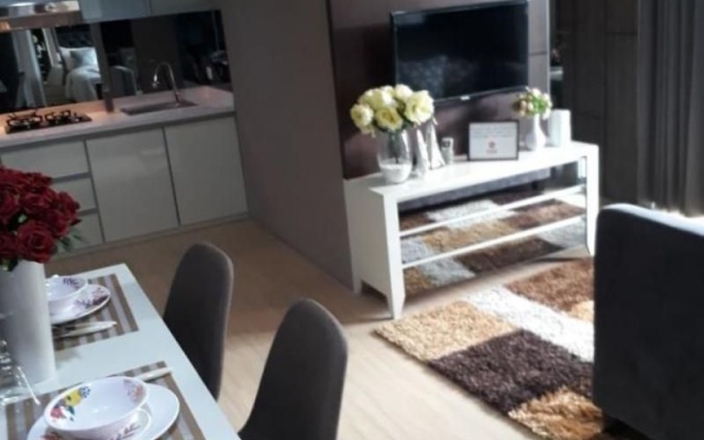 Apartment Taman Melati Surabaya by Havana Friends – Guest Rooms – Surabaya