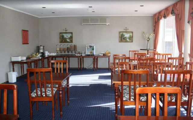 Comfort Inn Hospitality