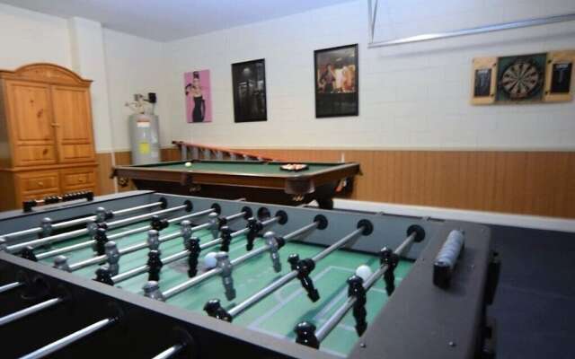 86340 2-story Pristine 4-bed Pool Home W/hot Tub & Balcony