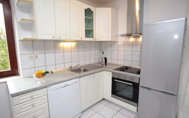 Natali - 5 M From the Beach - A6
