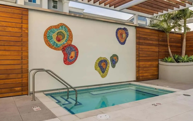 @ Marbella Lane - Luxurious 3BR Penthouse