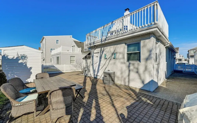 Tranquil Beach Haven in Family-friendly Brigantine