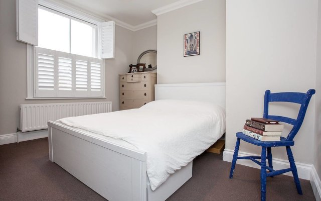 4 Bedroom Victorian House in East Dulwich