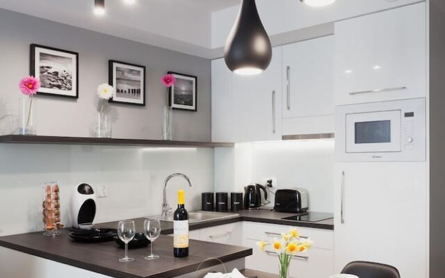 City of the Kings Silver Apartments